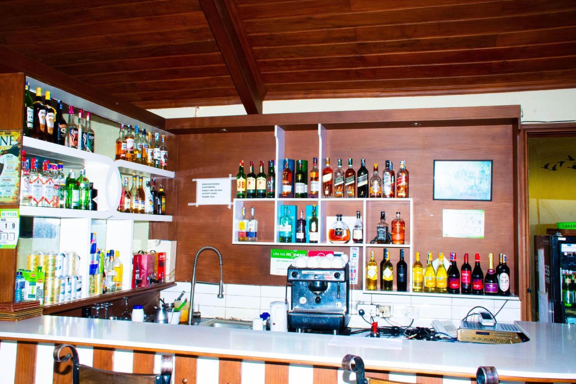 Cranes Suites Hotel Kitale Dış mekan fotoğraf